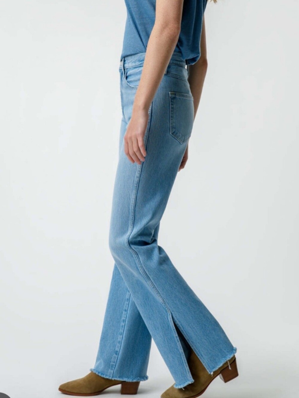 AMO Jeans Liz Split Flare Infatuation Size 25 Blue